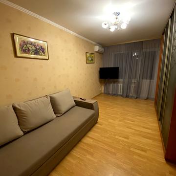 Княжий Затон вул., 2-Б