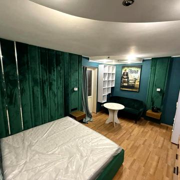 Володимира Івасюка просп. (Героїв Сталінграду), 42