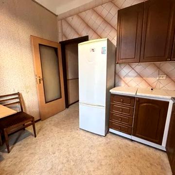 Адама Міцкевича вул., 9