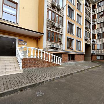 Добровольців вул. (Маршала Говорова), 10в