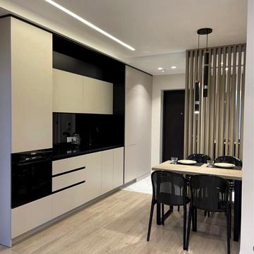 Джона Маккейна вул. (Івана Кудрі), 1-Б