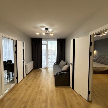 Бельведерська вул., 32-Б