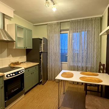 Сергія Москаленка вул. (Красовського), 8-Б