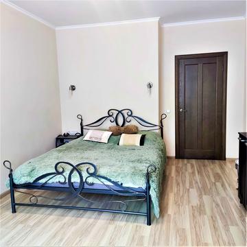 Валерія Лобановського просп., 150-Д