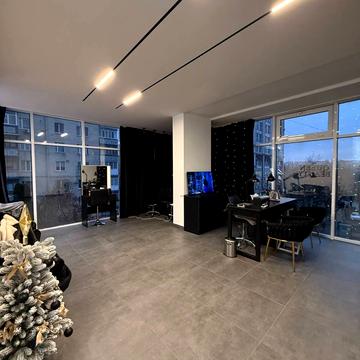 Грушевського вул., 51