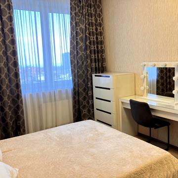 Добровольців вул. (Маршала Говорова), 8