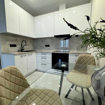 Варненська вул., 29