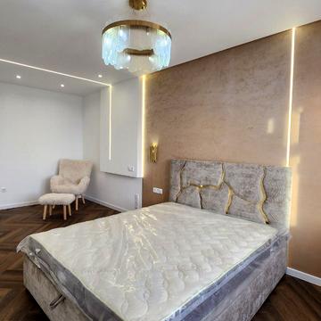 Августина Волошина вул., (Будинок 2)