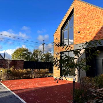 Мощунська вул., 1