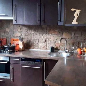 Вишгородська вул., 4