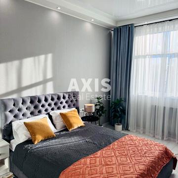 Саперне Поле вул., 12