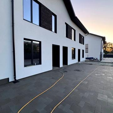 Щаслива вул., 18