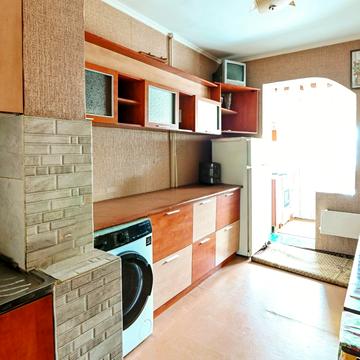 Андрія Мельника вул., 14