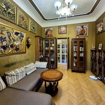 Богдана Хмельницького вул., 50-А