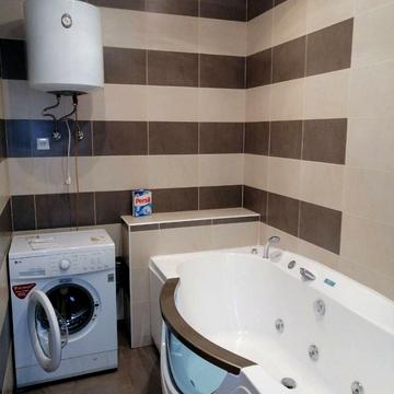 Раїси Окіпної вул., 10-Б