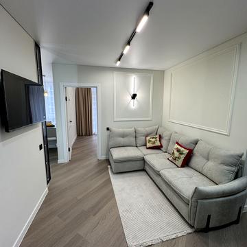 Юліана Пелеша вул., 3