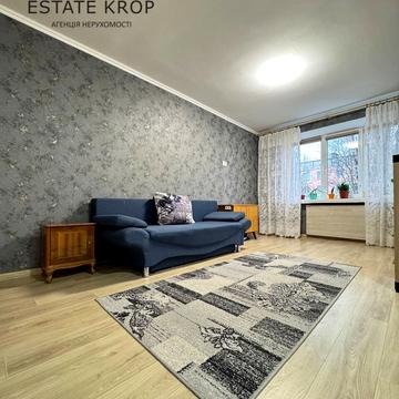 Яновського вул., 60