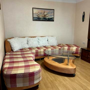 Володимира Івасюка просп. (Героїв Сталінграду), 60