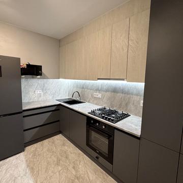 Святошинська вул., 56