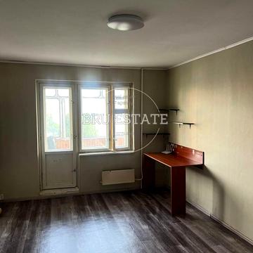 Червоної Калини просп. (Володимира Маяковського), 93-Б