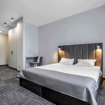 Василя Тютюнника вул. (Анрі Барбюса), 28-А