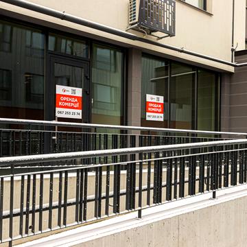 Угорська вул., 14