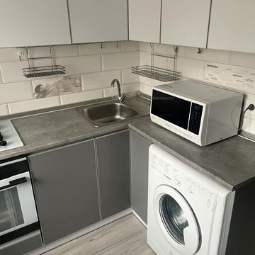 Моторобудівників просп., 32