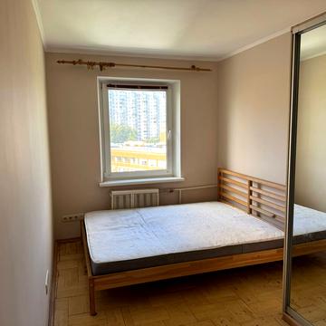 Голосіївська вул., 16