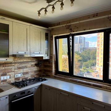 Голосіївська вул., 16