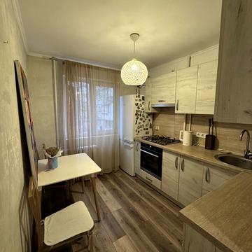 Ушинського вул., 24