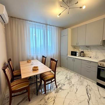 Воскресенська вул., 2-В