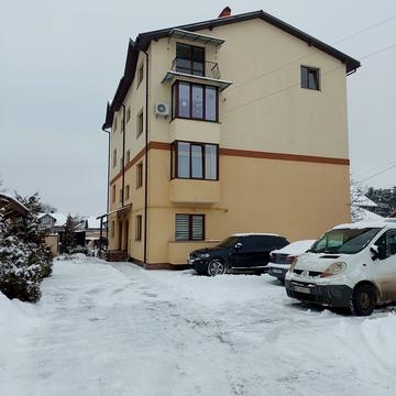 Грушевського, 4б