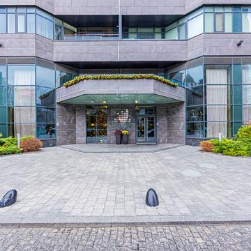 Болсуновська вул. (Сергія Струтинського), 2