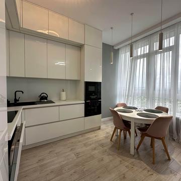 Каховська вул., 60