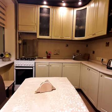 Велика Васильківська вул. (Червоноармійська), 124