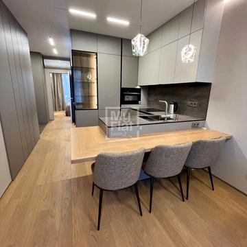 Салютна вул., 2к23