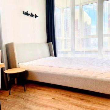 Генерала Грекова вул., 4