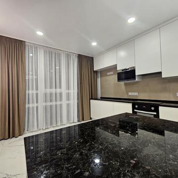 Миколи Гулака вул., 4