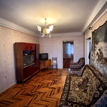 Чарівна вул., 127