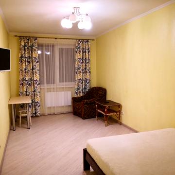 Сімї Стешенків вул. (Тимофія Строкача), (Будинок 1)