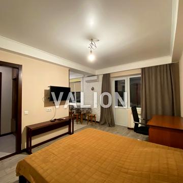 Мілютенка вул., 44-Б