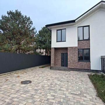 Павла Чубинського вул.