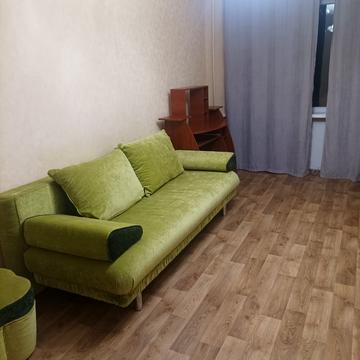 Академіка Янгеля вул., 9