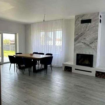 Центральна вул.