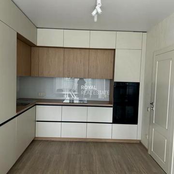 Європейського Союзу просп. (Правди), 49