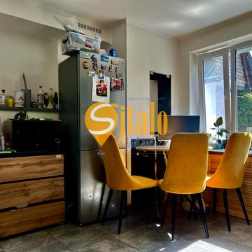 12 ентузіастів