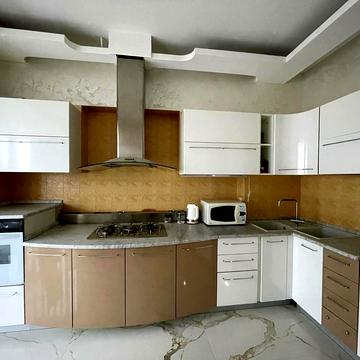 Івана Мазепи вул. (Січневого Повстання), 14