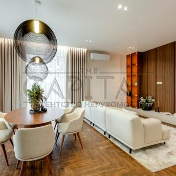 Квітнева вул.