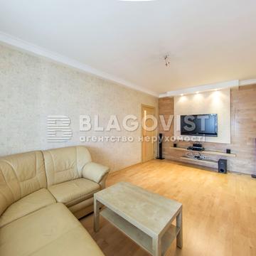 Машинобудівна вул., 21