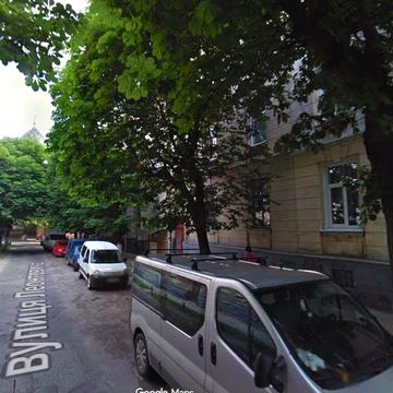 Миколи Леонтовича вул., 6